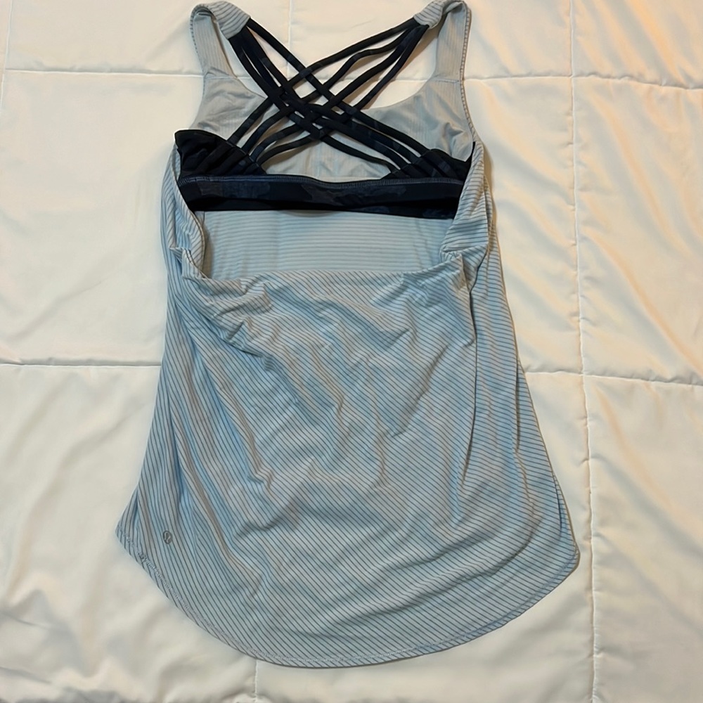 Lululemon adorable relaxed yoga shirt!